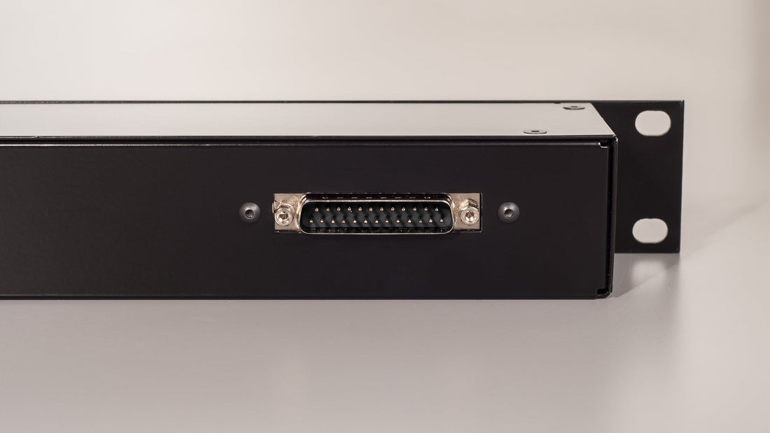 Cirklon - Rackmount Breakout Box 3.5mm – Rubadub | Cirklon